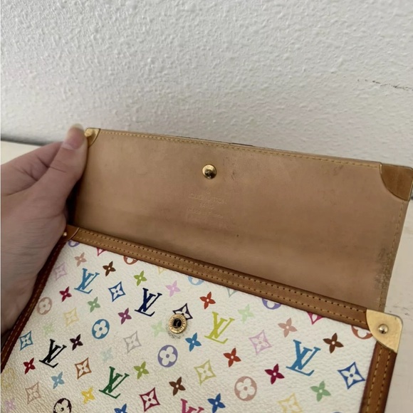 🎉🎉 HP💕 AUTHENTIC EUC LOUIS VUITTON MURAKAMI WALLET 🎉🎉 - Picture 8 of 13